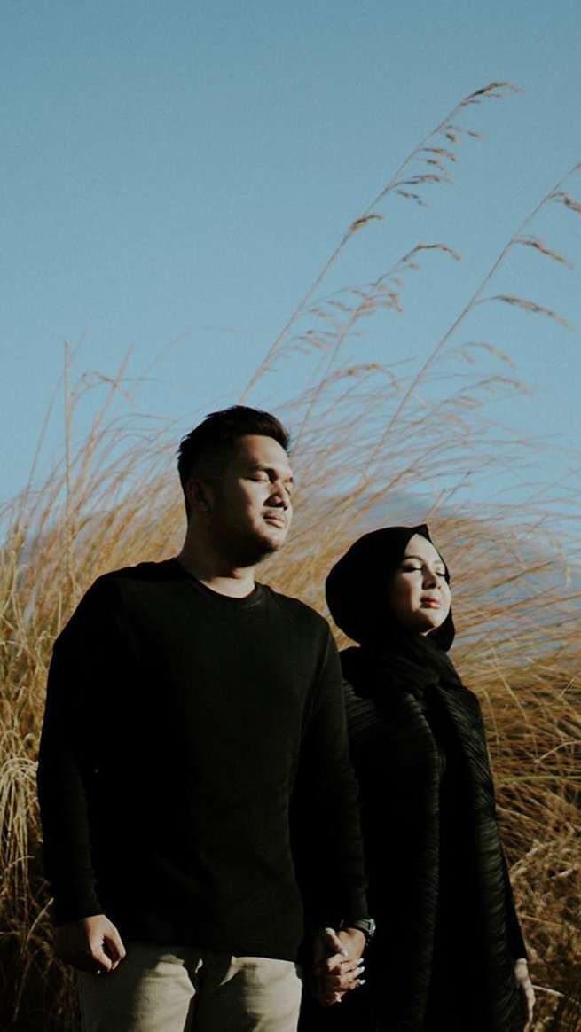 5 Potret Prewedding Kesha Ratuliu di Bali, Penuh Kebahagiaan