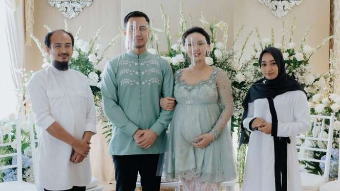 5 Momen Siraman 7 Bulanan Zaskia Gotik