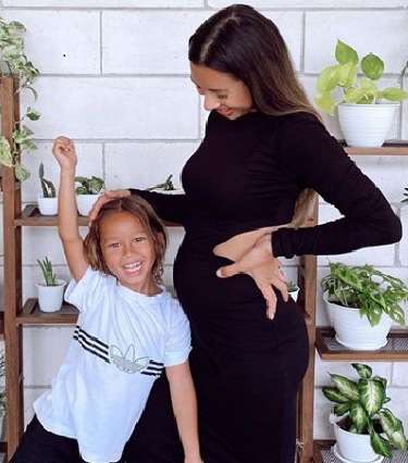 Cantik Mempesona Potret Jennifer Bachdim Hamil Anak Ketiga