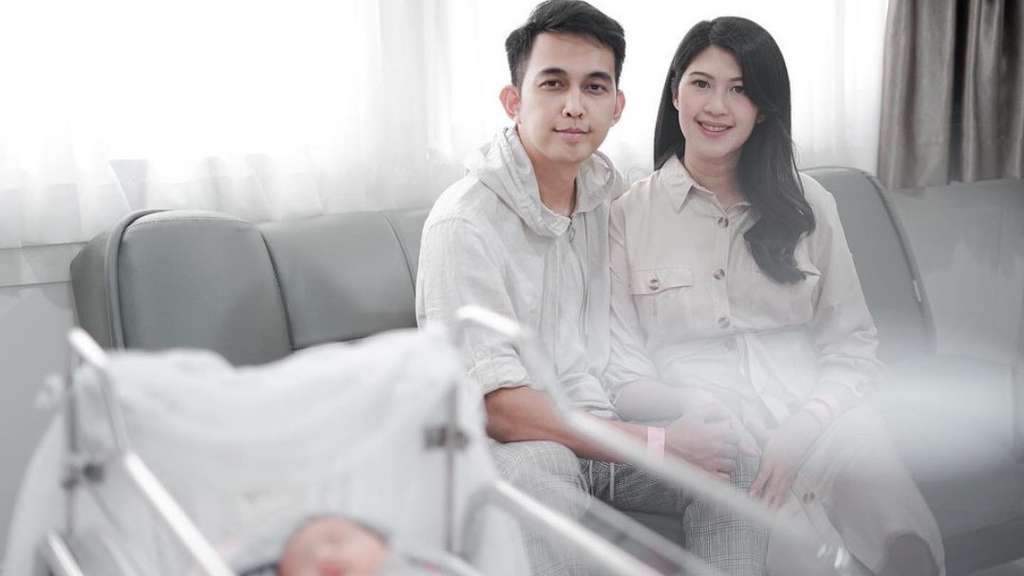 Potret Bahagia Naga Eks Lyla & Istri Dikaruniai Anak Pertama