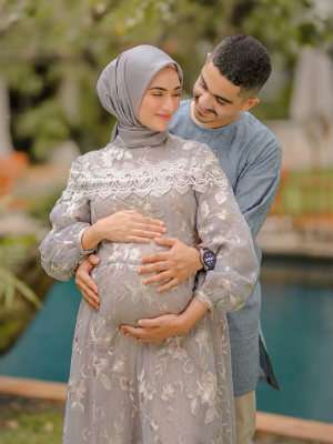 5 Potret Maternity Selebgram Berhijab, Stunning Banget!