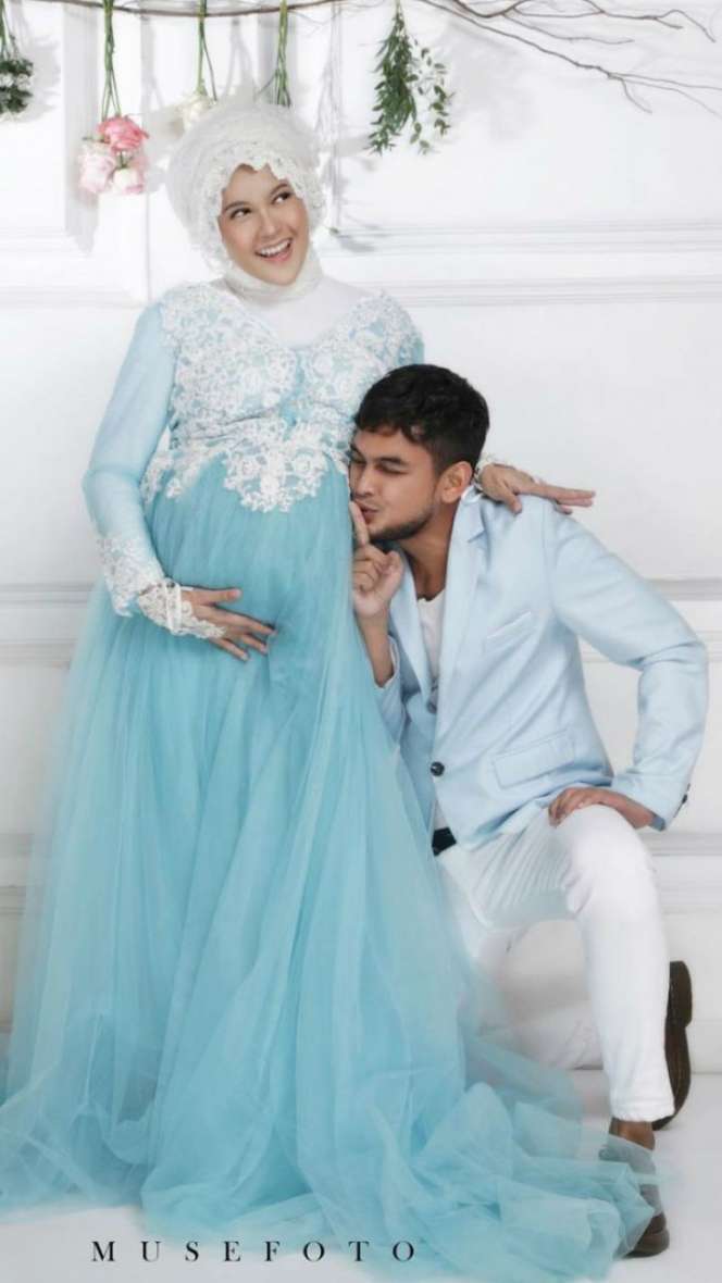 Cantiknya Adhitya Putri Saat Maternity Shoot Kehamilan Kedua