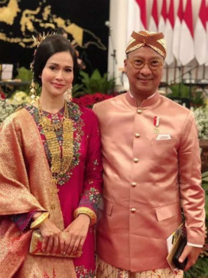 Potret Artis 90-an yang Menikah dengan Pejabat 