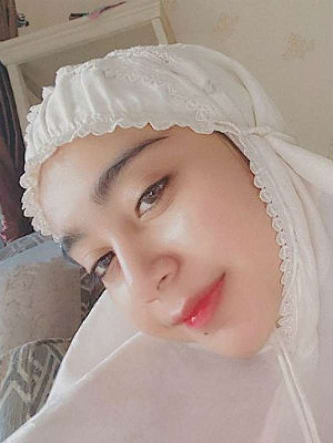 Potret Serell Nadirah, Selebgram Cantik Istri Taqy Malik