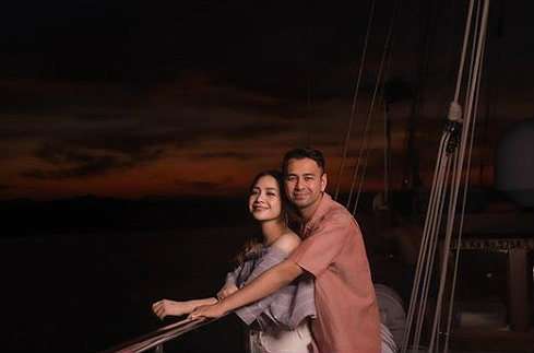 Potret Romantis, Raffi Ahmad dan Nagita Slavina Saat Liburan