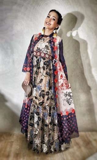 Awet Muda, Potret Terbaru Mieke Amalia di Usia 43 Tahun