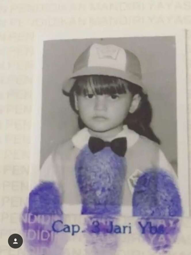 Gemesin Banget! Potret Masa Kecil Cut Meyriska