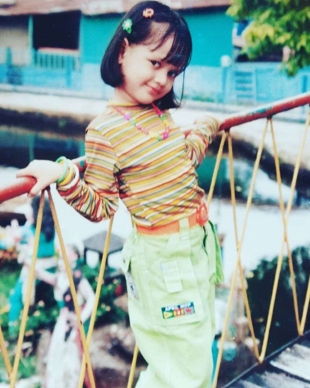Gemesin Banget! Potret Masa Kecil Cut Meyriska