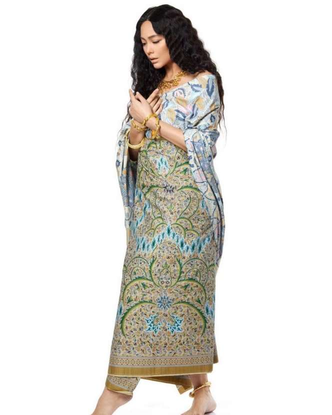 Potret Maternity Whulandary Herman Jadi Sorotan