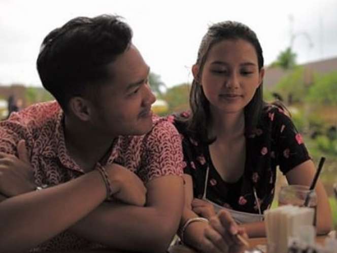 Pesona Sarah Menzel, Kekasih Azriel Hermansyah