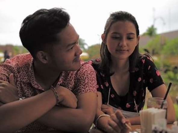 Pesona Sarah Menzel, Kekasih Azriel Hermansyah