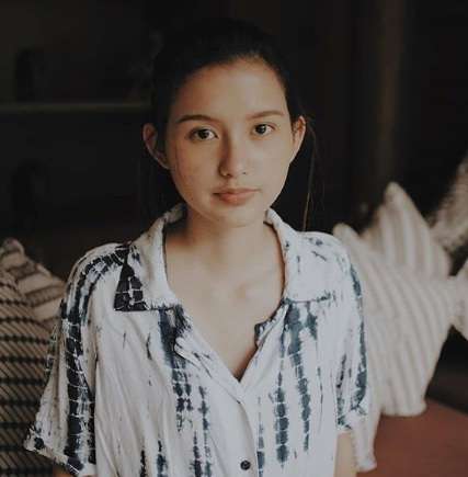 Pesona Sarah Menzel, Kekasih Azriel Hermansyah