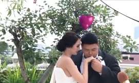 Potret Romantis Ivan Gunawan dan Bella Aprilia Saat Prewedding