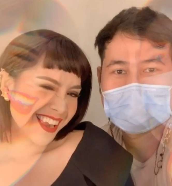 Tampil Beda, Potret Nagita Slavina Pakai Wig Pendek & Berponi