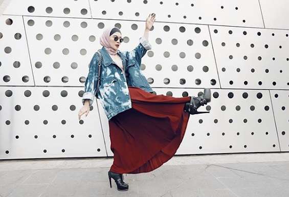 Gaya OOTD Indah Dewi Pertiwi, Modis Banget