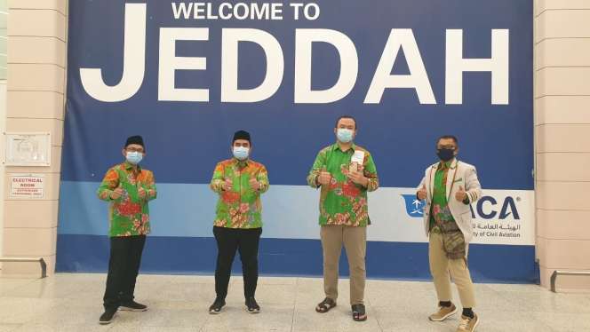 Potret Jemaah Indonesia Umroh Perdana di Masa Pandemi