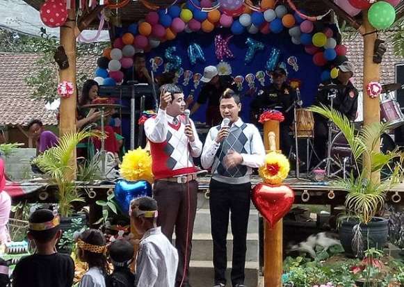 Potret Nova Gogon, Anak Gogon Srimulat, Gayanya Mirip!