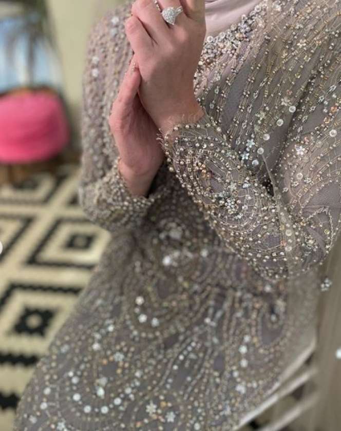 Begini Detail Gaun Pengantin Nathalie Holscher