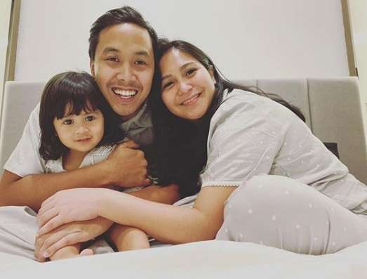 Potret Maternity Caca Tengker dan Barry Tamin, Gayanya Simpel