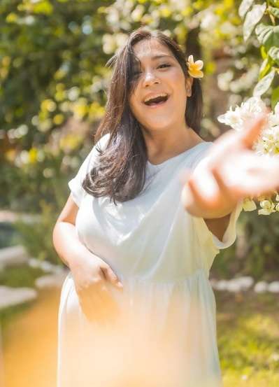 Potret Maternity Caca Tengker dan Barry Tamin, Gayanya Simpel