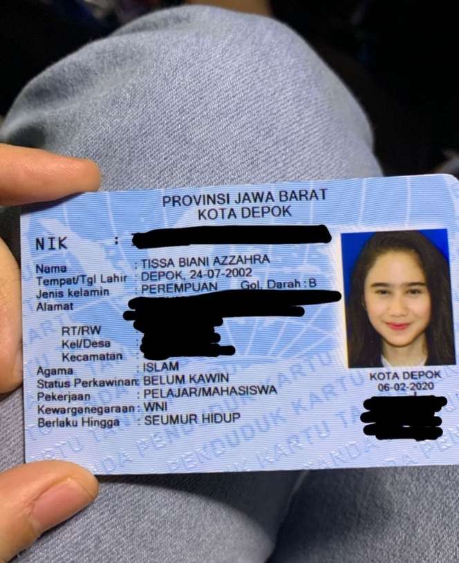 Deretan Foto KTP Seleb Cantik, Jarang Terekspos!