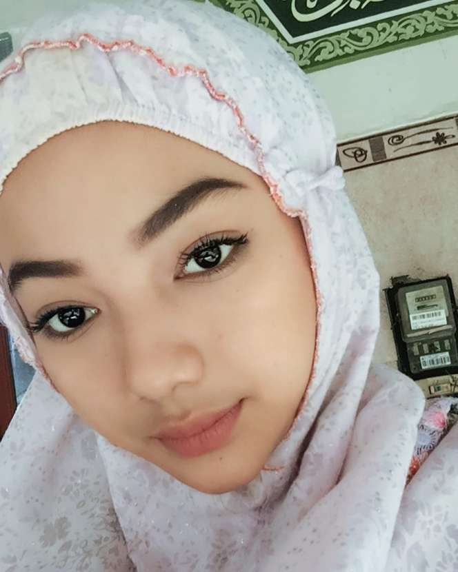 Pesona Glenca Chysara Berhijab, Bikin Pangling