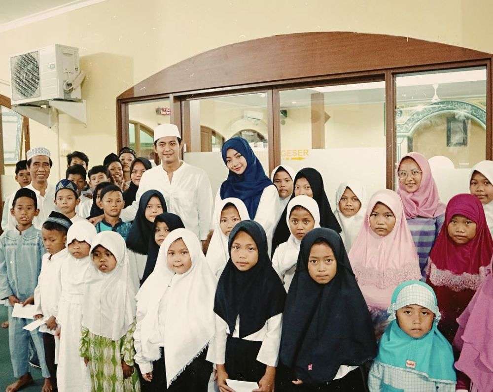 Pesona Glenca Chysara Berhijab, Bikin Pangling