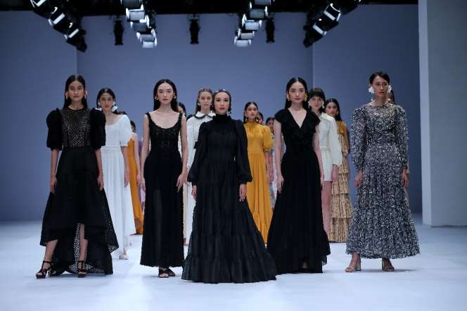 Mengenang Barli Asmara Lewat Panggung JFW 2021