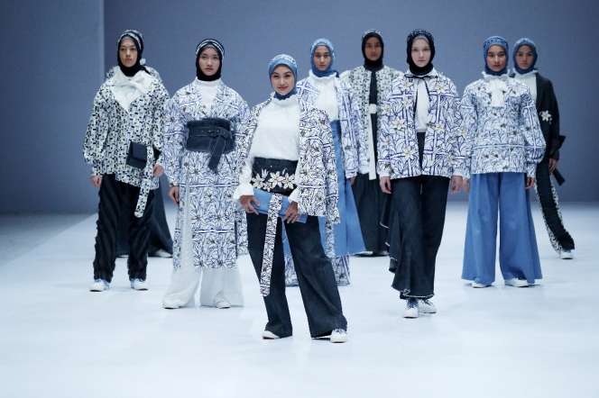 Koleksi Memukau Restu Anggraini di JFW 2021