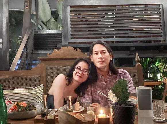 Tiga Seleb Cantik Ini Pamer Bekas Tanda Merah di Tubuh