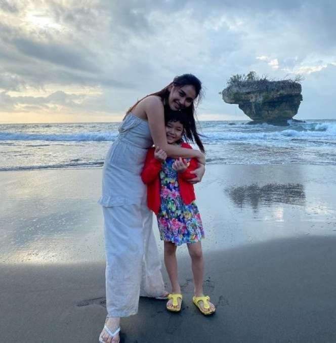 Perjuangan 3 Artis yang Hamil Tanpa Ditemani Pasangan