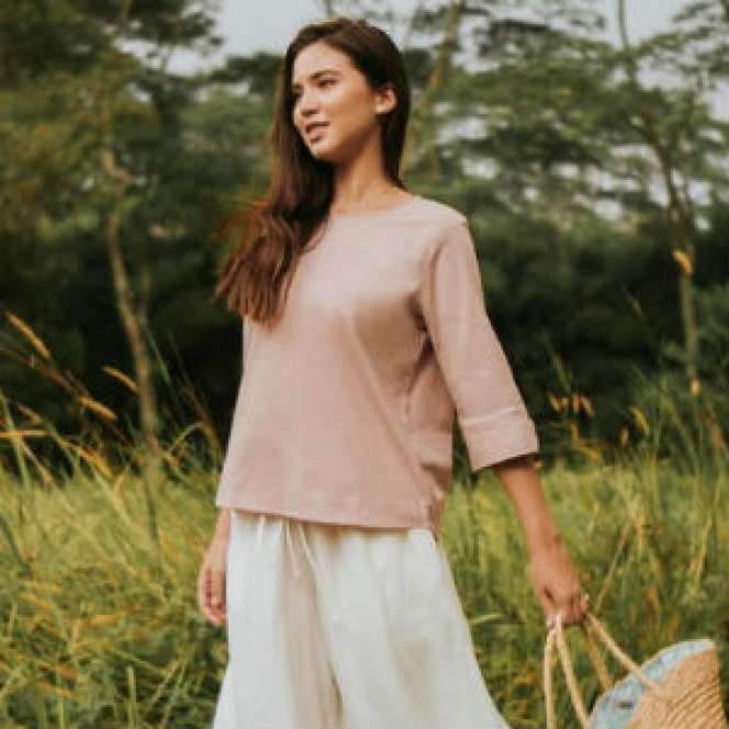 Cantiknya Karen Nijsen yang Disebut Pacar Baru Gading Marten