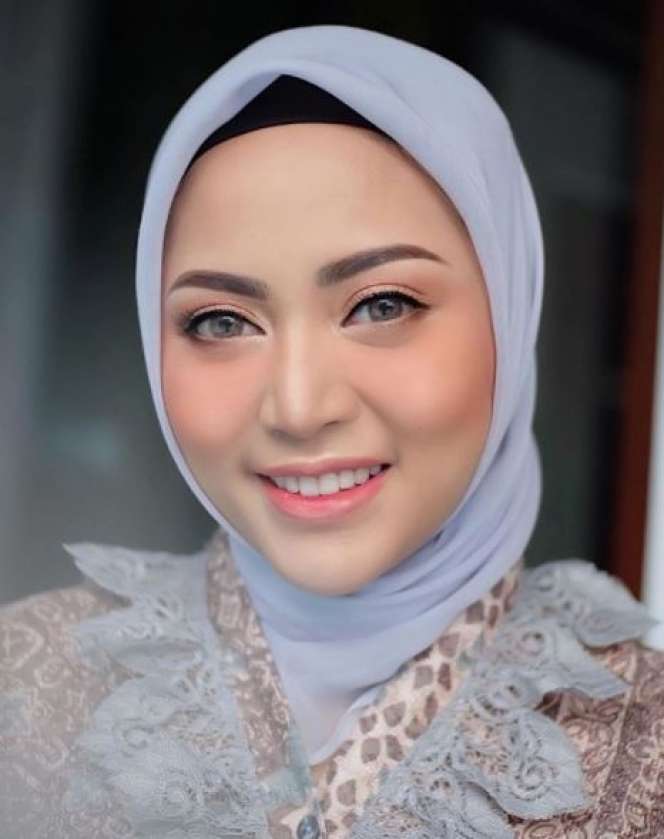 Potret Rachel Vennya Usai Memutuskan Lepas Hijab