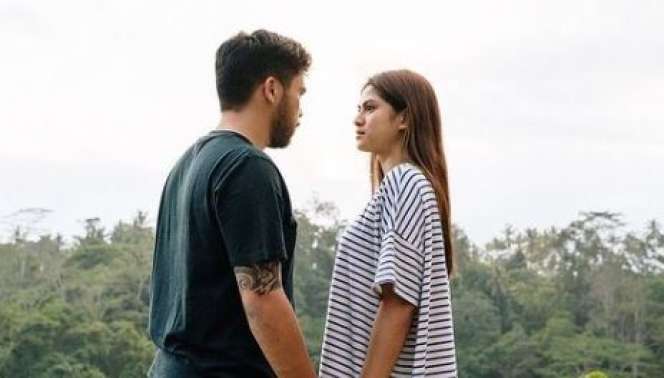 Jelang Nikah, Potret Kekasih Hana Saraswati Bakal Jadi Mualaf