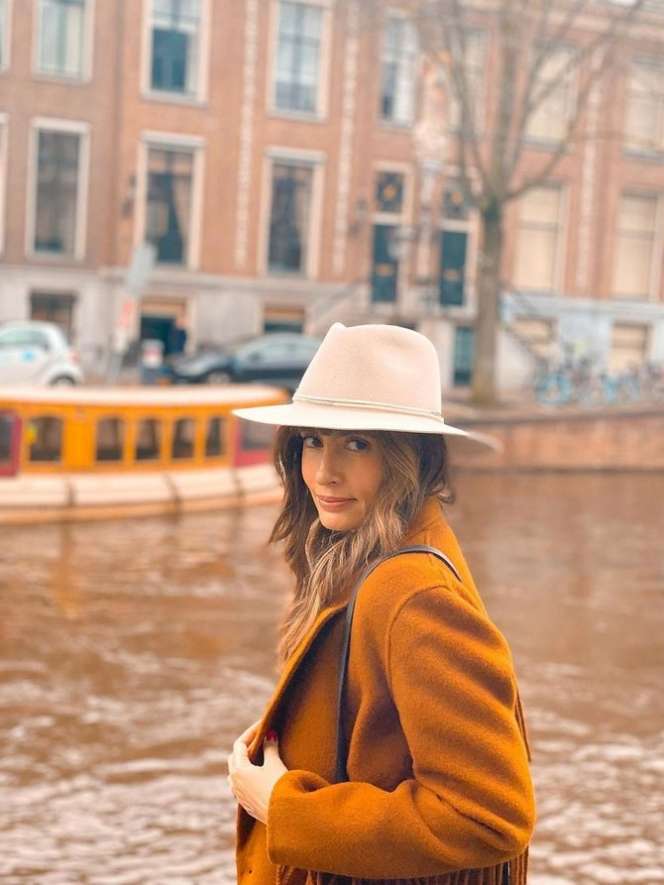 Pesona Bianca Adinegoro, Istri Cantik Menteri M Lutfi