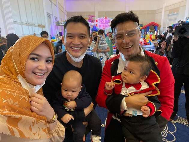Gaya Kiano 'Test Drive' Mobil Baru Hadiah Ultah