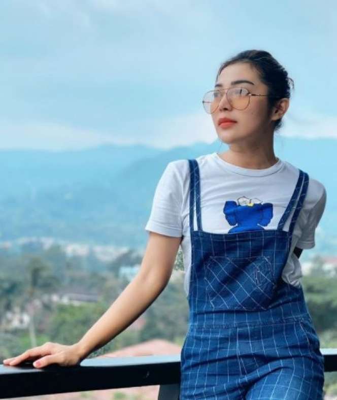Potret Kenangan Chacha Sherly Eks Trio Macan Sebelum Meninggal