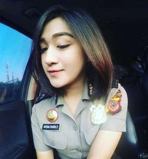 Potret Polwan Cantik Muthia Syahra, Punya Ibu Seorang Artis