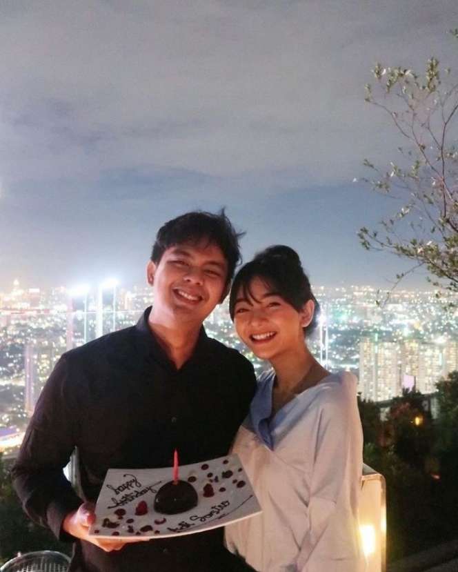 Potret Aslinya Glenca Chysara 'Ikatan Cinta' Bareng Kekasih