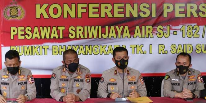 FOTO: 7 Kantong Jenazah Korban Sriwijaya Air di RS Polri