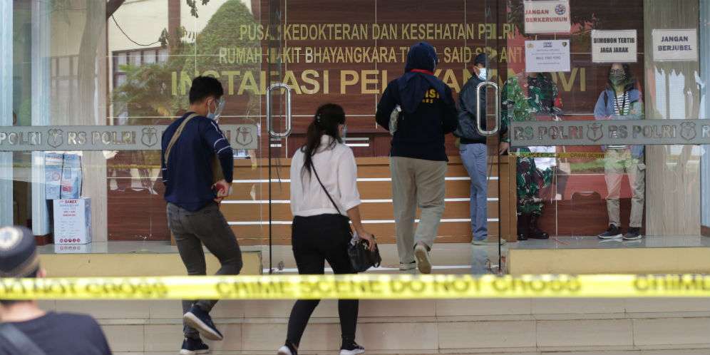 FOTO: Menelusuri Identitas Penumpang Sriwijaya Air SJ-182