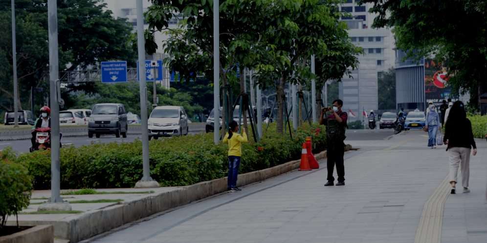 FOTO: Suasana Jakarta Diberlakukan PSBB Ketat