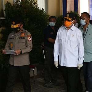 Menhub Pantau Proses Identifikasi Korban Sriwijaya di RS Polri