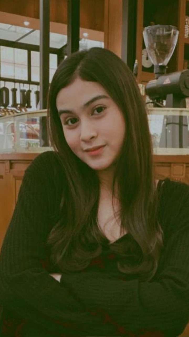 Potret Junisya Putri, Anak Dwi Yan yang Jarang Terekspose