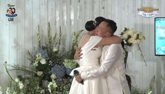Potret Lamaran Vicky Prasetyo dan Kalina Ocktaranny Penuh Haru