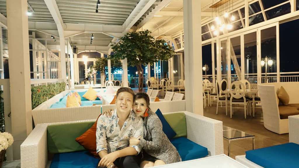 Terlihat Adem Ayem Pernikahan 5 Seleb Ini Malah Diisukan Retak