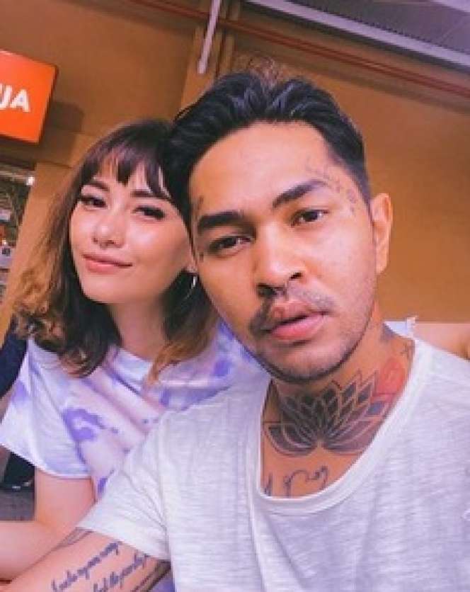 5 Seleb Tampan Ini Berhasil Meluluhkan Anak Abdi Negara
