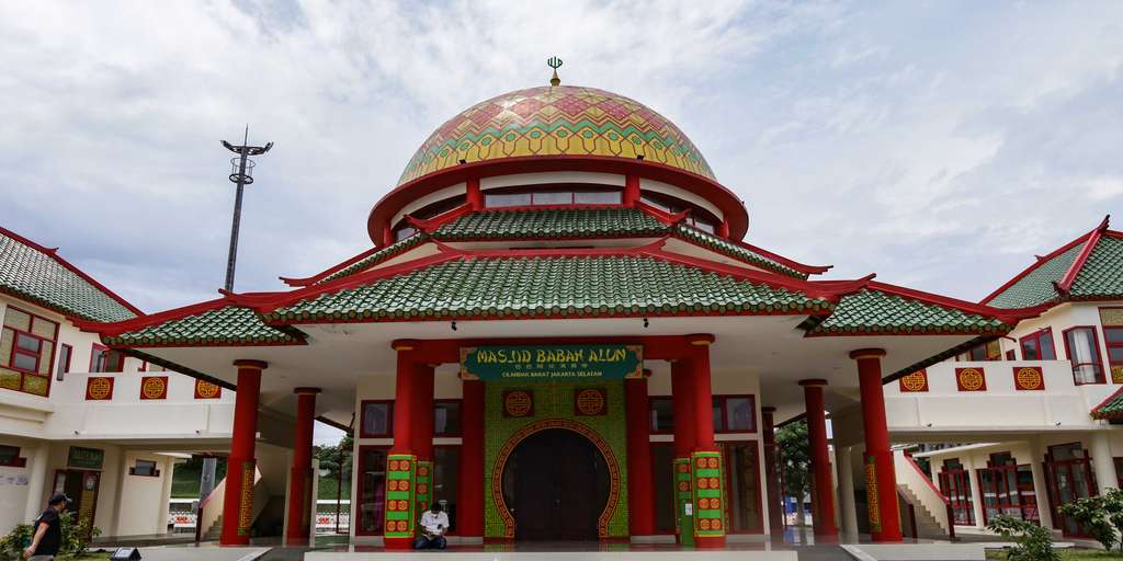 FOTO: Uniknya Masjid Babah Alun yang Dibangun Mualaf Tionghoa