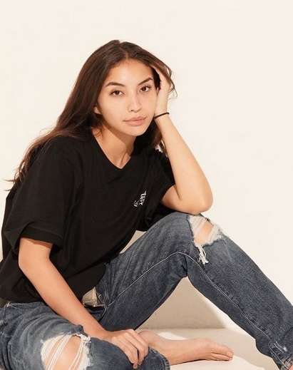 5 Artis yang Mantap Pindah Agama 