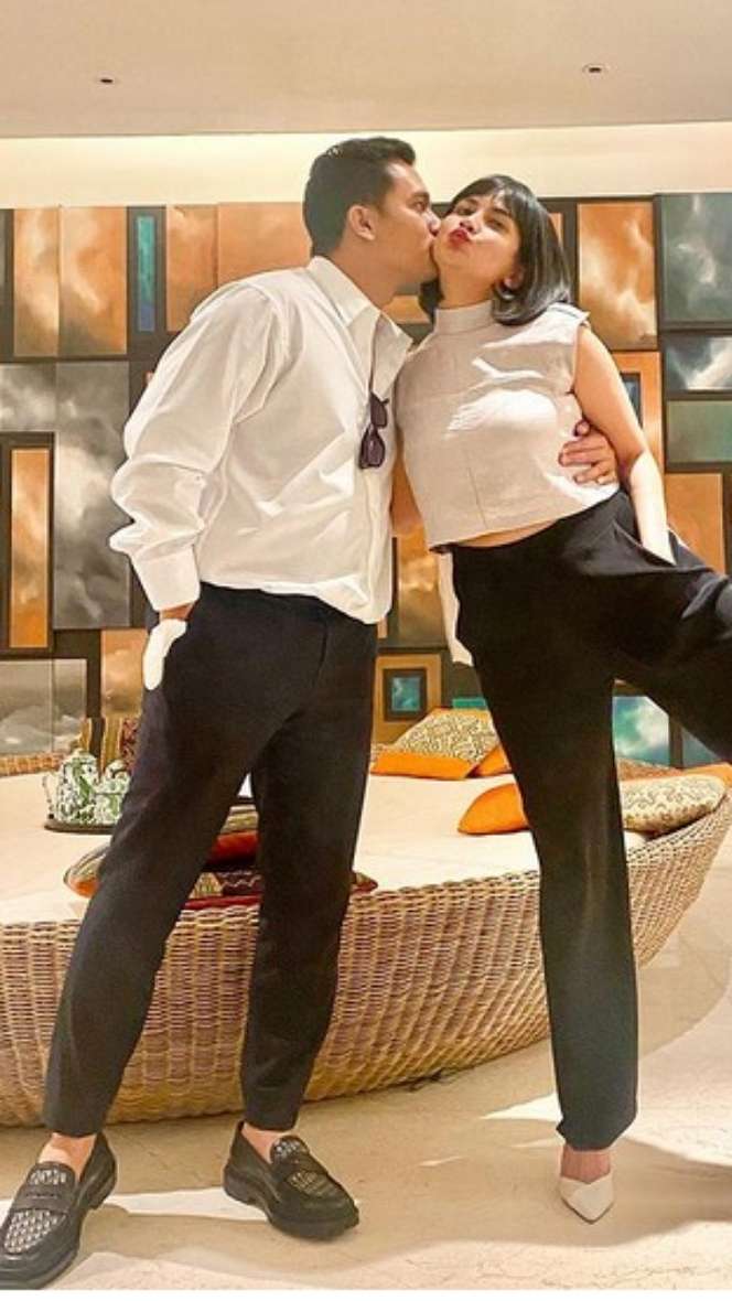 Dua Pria Setia Temani Artis saat Tersandung Kasus Asusila